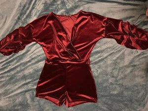 Fashion Nova Women’s Velour Romper Size M Long Ruffle  Sleeves - Picture 1 of 6