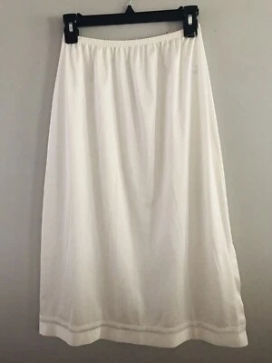 Винтажные женские Lorraine цвета слоновой кости половина скольжения антрон нейлона кружева кромки отделки размер маленький - Изображение 1 из 4