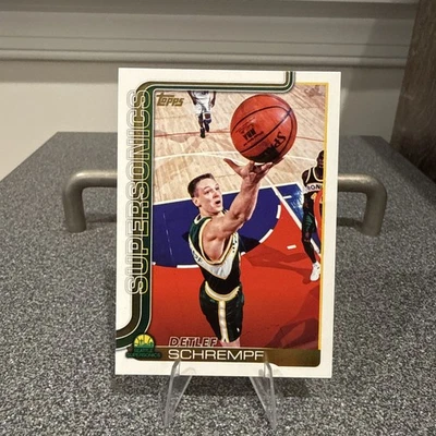 2025-2026 NBA Topps Detlef Schrempf #270 ( Golden Mirror Variation ) - Image 1 of 4