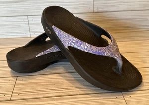 OOFOS OOlala Luxe Black & Purple Paisley Flip Flop Recovery Sandals EU 37/US W6 - Picture 1 of 9