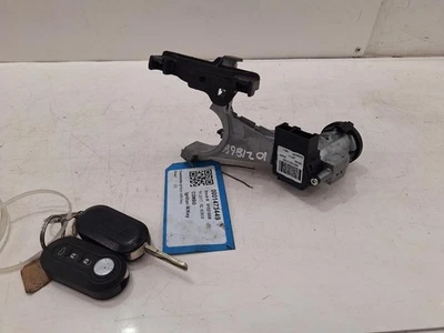 2017 VAUXHALL COMBO Ignition with Key 00519272790 - Image 1 of 4