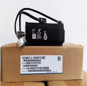 1Pcs New Yaskawa Servo Motor SGM7J-04AFC6E - Picture 1 of 1