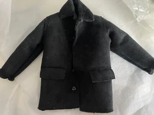 Tonner 17" MATT Kleidung mittellang schwarz Kunstwildleder City Smart PUPPENMANTEL - Bild 1 von 22