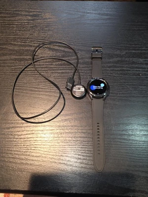 Samsung Galaxy Watch4 Classic 46mm Bluetooth Smartwatch SM-R890 - Image 1 of 4