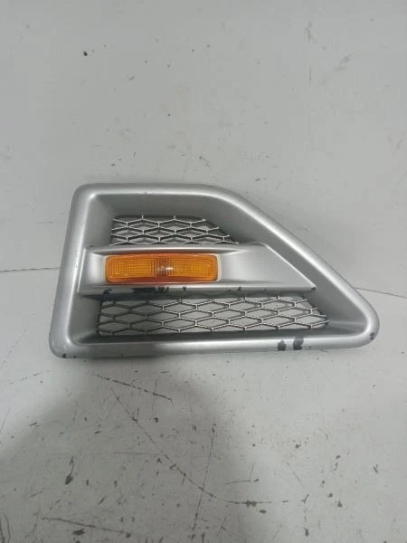 Corner/Park Light Side Marker Door Mounted Amber Fits 05-08 LR3 1042611 - Image 1 of 4