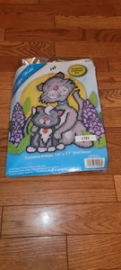 SUNSHINE KITTIES WALL DECOR - DESIGN WORJKSPLASTIC CANVAS KIT - Picture 1 of 2