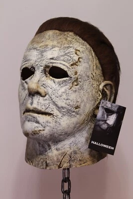 Michael Myers Halloween 2018 Mask Officially Licensed by Trick or Treat Studios - Image 1 of 4