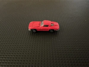 Vintage ERTL Red '63 Corvette Stingray Split Window 1/64 Diecast Chevy - Picture 1 of 15