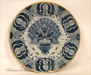Plat en faïence de Delft Coupe Fruits Fleurs 17e - Picture 1 of 1