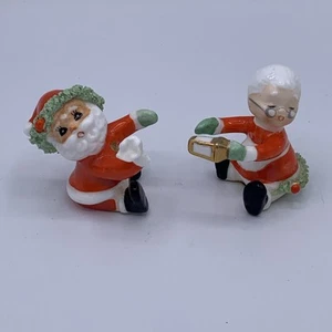 Abrazadores de velas de Papá Noel y señora Claus Napcoware de colección ~ Borde de espagueti ~ Taiwán ~ LEER - Imagen 1 de 15