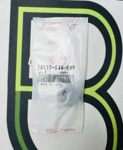 Genuine OEM Honda Acura Upper Radiator Mounting Cushion Insulator 74173-SJ4-000 - Bild 1 von 2