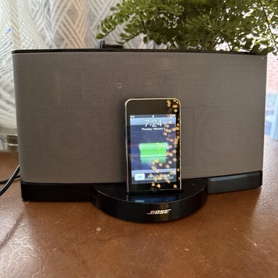 Bose SoundDock Series II Digital Music iPod/iPhone Dock Speaker System - Black - Image 1 of 4