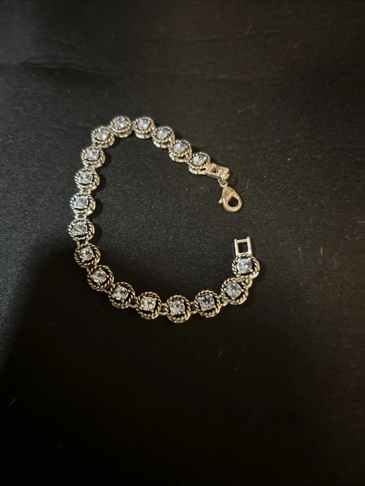 Tennis Bracelet - Image 1 of 1