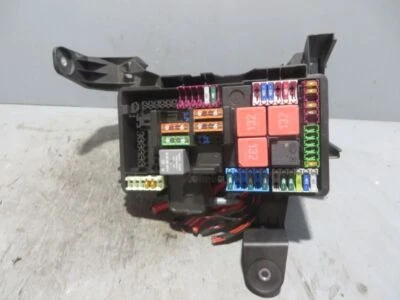 MERCEDES-BENZ C-KLASSE (W205) C 250 BLUETEC/D Sicherungskasten  + Halter SAM - Bild 1 von 2