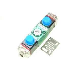 Numatics 11DSA500C000030 Manifold Solenoid Valve 110/120 VAC 0.15 Amp - Picture 1 of 2