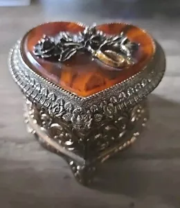 Vintage Sankyo Messing Herz Schmuck Spieluhr hellbraun samtig Innenraum spielt ""Gedächtnis"" Japan - Bild 1 von 8
