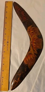 Vintage Souvenir Aborigines Holz Bumerang handgefertigt bemalt australisches Werkzeug - Bild 1 von 9