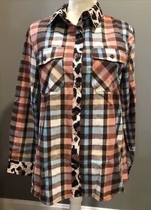 Camisa Mujer Talla Pequeña Botón Delantero a Cuadros con Cuello y Puños Estampado Animal - Imagen 1 de 15