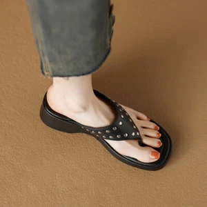 Womens 2024 Fashion Leather Studs Platform Thong Slipper Sandal Shoes Mules NWON - Picture 1 of 14