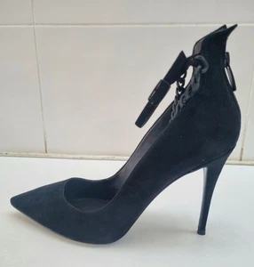 Guess Tacones Altos Gamuza Negro FLOEA4 SUE, Talla UK 8 EU 41. - Imagen 1 de 7