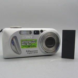 Sony Digital Camera Cybershot DSC-P8 3.2MP Silver Tested - Picture 1 of 7