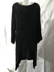 GRIZAS Black Crinkle Long Sleeve Asymmetric Hem Round Neck Size Medium Dress - Picture 1 of 19