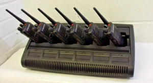 Set of 6 Motorola HT750 UHF Radios 4 CH w Bank Charger R split 403-470 MHz - Picture 1 of 24