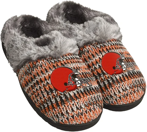 CLEVELAND BROWNS--- WOMAN'S SLIDE SLIPPERS---SIZE 11-12 Cover