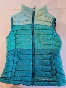 Free Country puffy Down Vest Girls Size: 7/8 Green Blue Colors  Lightweight  - Picture 1 of 5