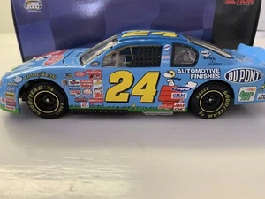 Jeff Gordon #24 Limited Edition Dupont/Peanuts 2000 Monte Carlo 1:24 - Picture 1 of 12