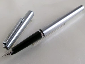 Montblanc 300 Fountain Pen Cartridge Filling System Steel EF Nib Black - Picture 1 of 13