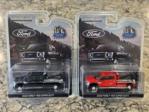 Juego de 2 camionetas Ford F-450 Super Duty 2020 doble grúa 1/64 exclusivo Greenlight - Imagen 1 de 1