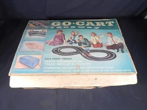 Vintage 60s Eldon Go Kart Raceway Toy Slot Car set with 2 cars - Picture 1 of 7