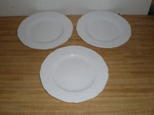 Set of 3 Indiana Glass Orange Blossom 9 3/4" Dinner Plates Milk Glass - Picture 1 of 4