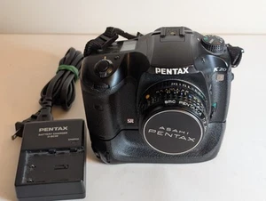 PENTAX K200D Digital SLR Camera, Pentax W. Charger and Battery Pack - Picture 1 of 12