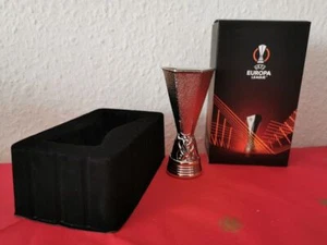 UEFA Europa League - Pokal (100 mm.-10 cm.) - Picture 1 of 3
