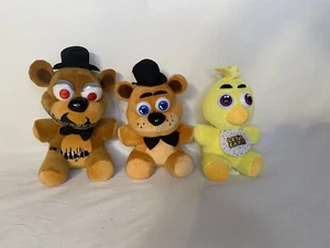 Funko Five Nights at Freddy's Plüsch. Freddy, Nightmare Freddy und Chicca. - Bild 1 von 18