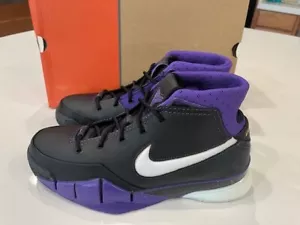 Nike Zoom Kobe I Nike DS Lakers Black Mamba KB8 Crazy 8 24 MVP OG Black Out 2006 - Picture 1 of 12