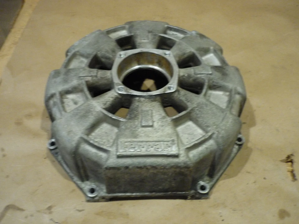 Ferrari 348-Mondial T - корпус колокола сцепления - P/N 143279 - Изображение 1 из 4