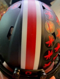 MINI CASCO MATE OHIO STATE BUCKEYES A RAYAS - 3M 20MIL - MATE - Imagen 1 de 4