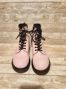 Dr Martens Ladies Delaney Zip/Lace Up Patent Leather Pale Pink Boots Size 4 - Picture 1 of 12