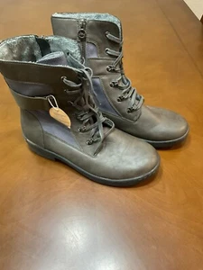 JBU Women’s boots. Size 11M Brownish & Blue trim. Faux fur lining. - Picture 1 of 13