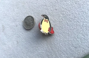 Penquin party Jewelry Penguin Animal Red Heart Hat Brooch Pin Women Jewelry - Picture 1 of 4