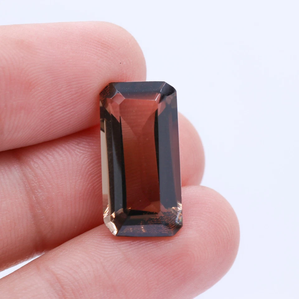 Top Quality 30ct Radiant Cut Smoky Quartz Faceted Certified Loose Gemstone - Image 1 of 4