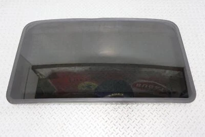 03-09 Hummer H2 SUV techo corredizo ventana vidrio (solo vidrio) OEM Foto 1 de 4
