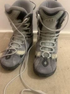 FLOW Morphan Snowboard Boots Mens size 9 - Picture 1 of 3