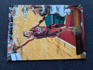 2002 Fleer Ultra Basketball Card # 25 Sandy Brondello - Miami Sol (NM) - Picture 1 of 3