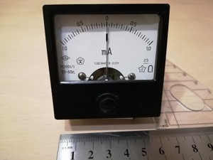Vintage miliamper meter, tube miliamper meter M2001/1 ; 0 - 1 mA