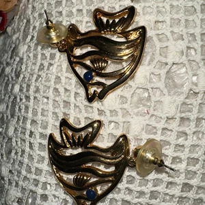 Vintage 1990 Ohrringe goldton Fisch baumeln Stil von AVON 1,5" Länge NEU - Bild 1 von 1