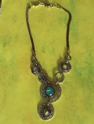 Collar llamativo tono plata Southwester - detalles turquesa y piedra verde. 17"" Foto 1 de 2